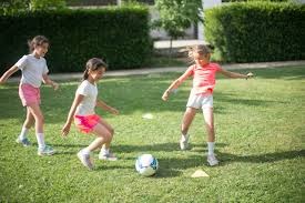 皇马2-1马竞！21次进西超杯决赛 与巴萨争冠 巴尔韦德任意球破门